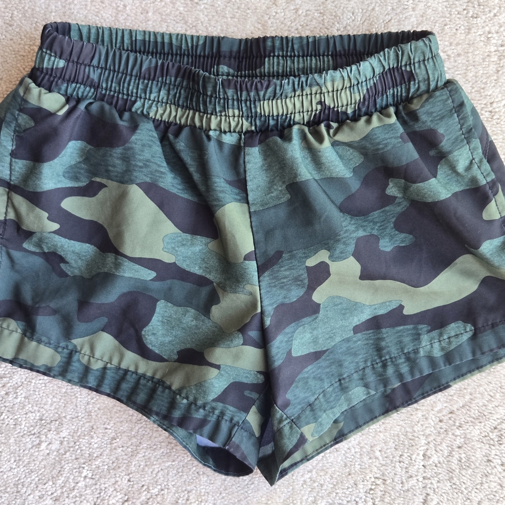 Old Navy Girls' Green Camo Elastic Waist Shorts